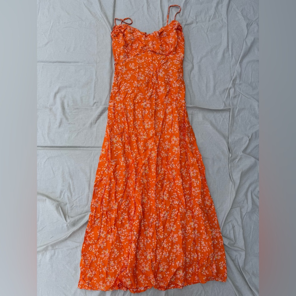 Faithfull The Brand Gita Midi Dress Audrey Floral Orange and Tote Bag